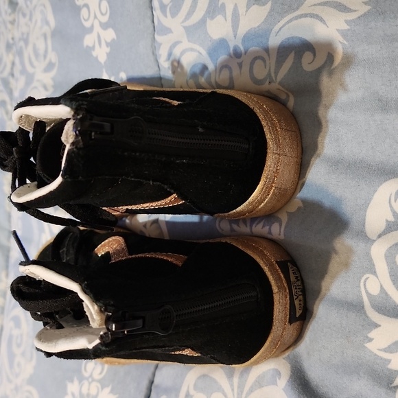 Little Girls Van's size 2 - Picture 3 of 3